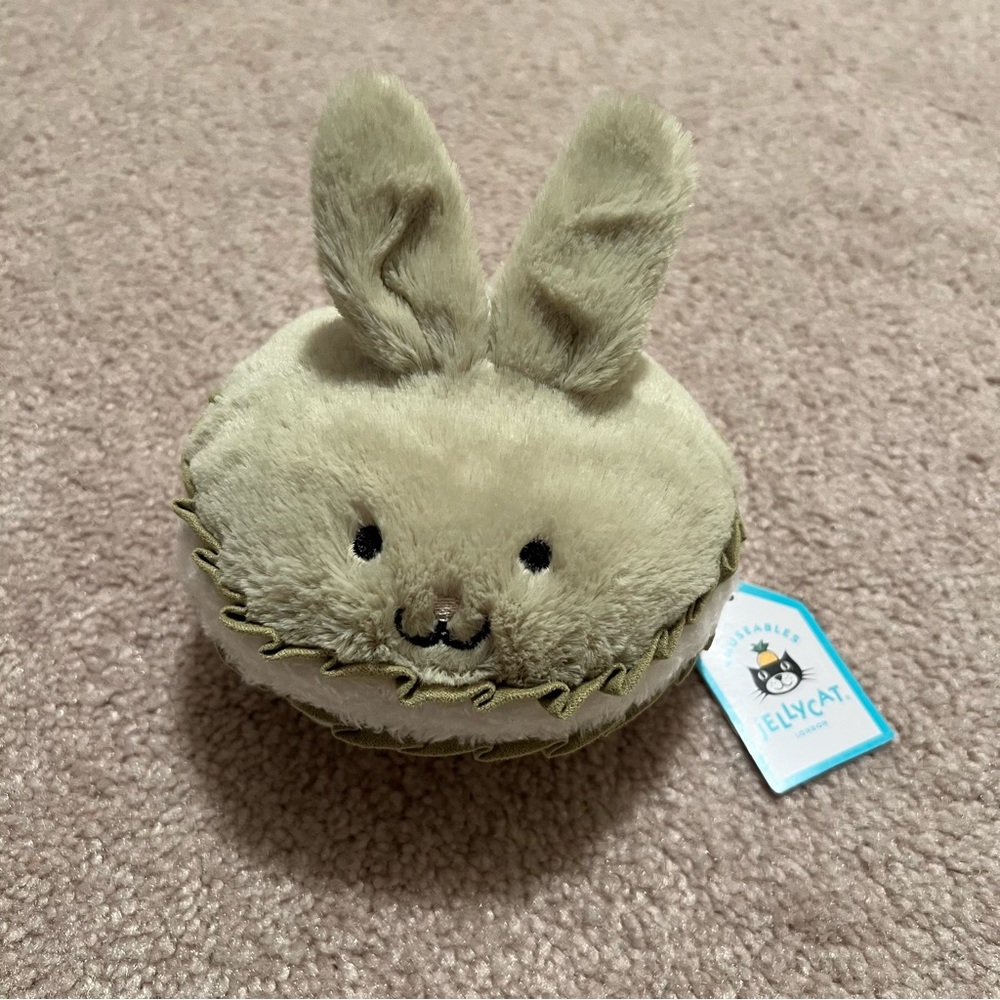 Jellycat Dainty Dessert Bunny Macaron
